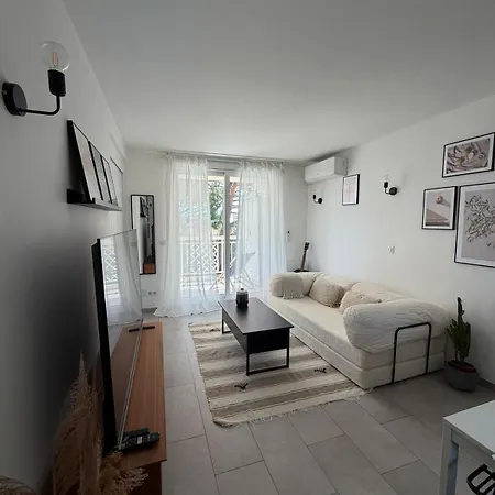 Entre Cannes Et Antibes Apartment *
