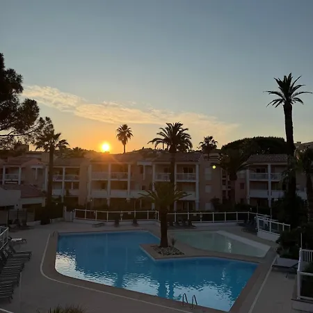 Apartment Entre Cannes Et Antibes