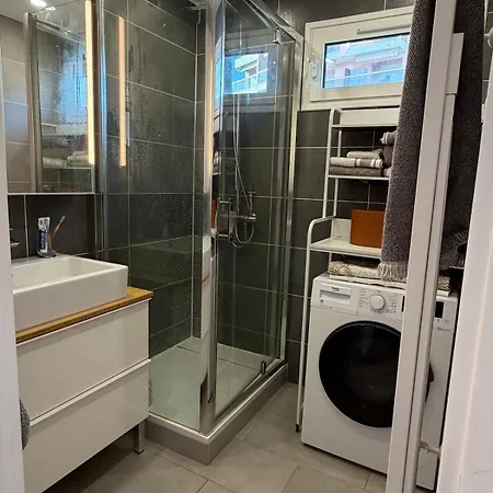 Apartment Entre Cannes Et Antibes *