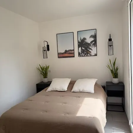 Apartament Entre Cannes Et Antibes *